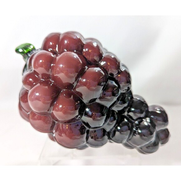 Glass Grape Cluster Green Leaf Stem Purple Grapes Cluster Paperweight Vintage - Picture 4 of 4